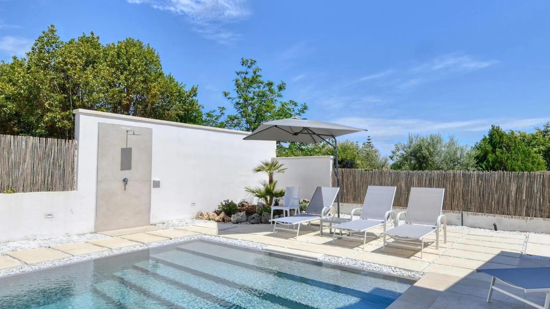 Lovely App In Villa With Pool, Fontane Bianche Сиракузы