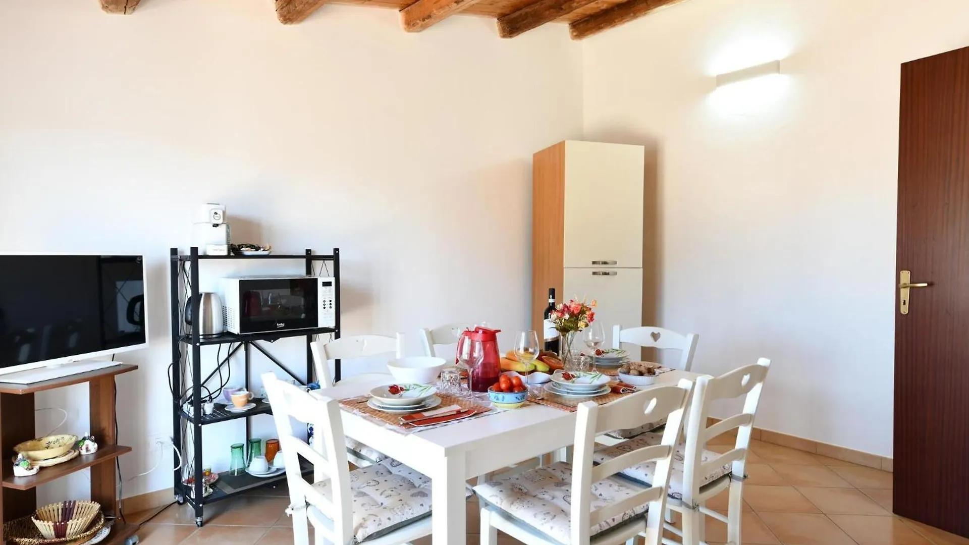 Lovely App In Villa With Pool, Fontane Bianche Сиракузы 0*,