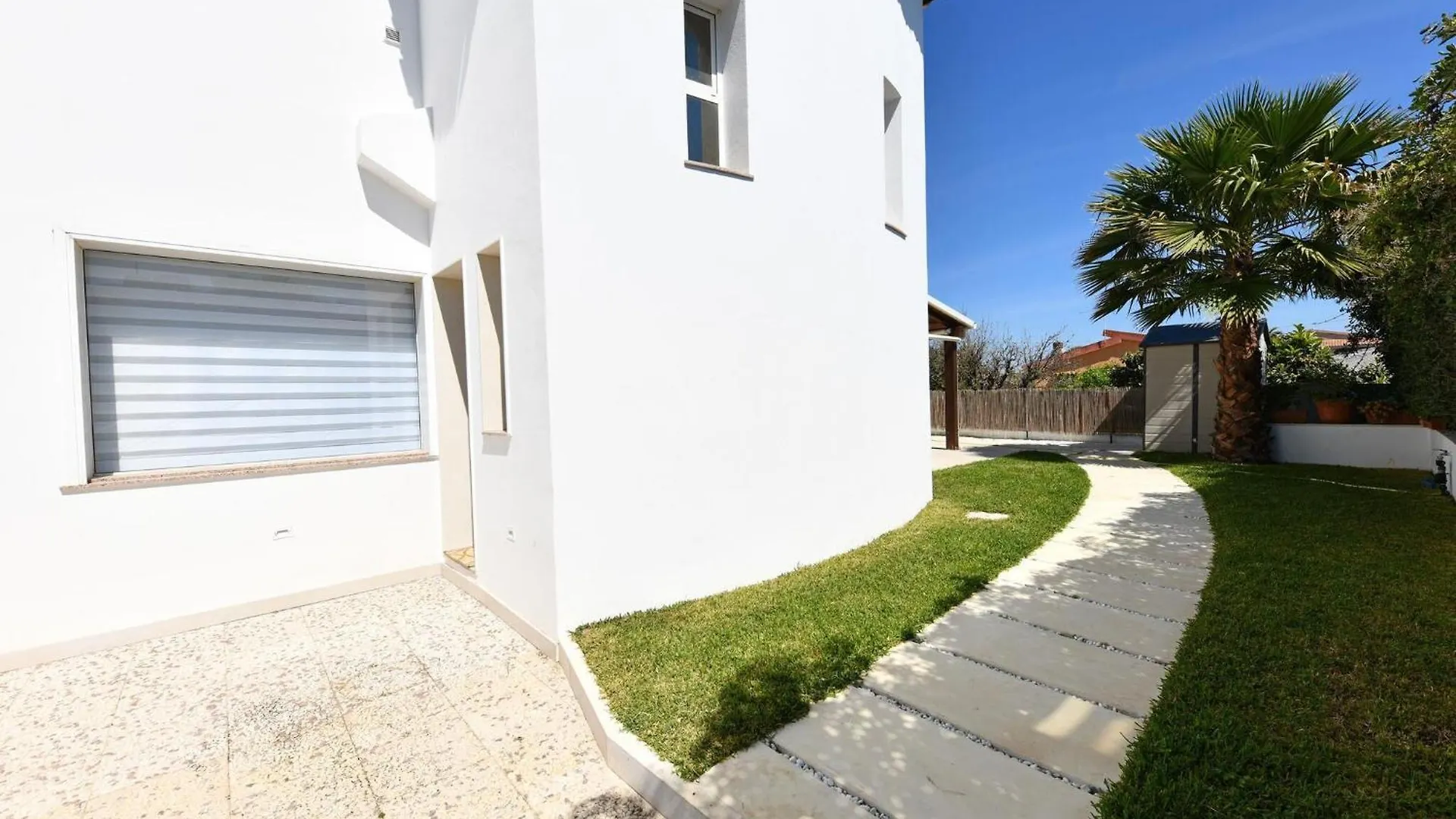 Lovely App In Villa With Pool, Fontane Bianche Сиракузы 0*,